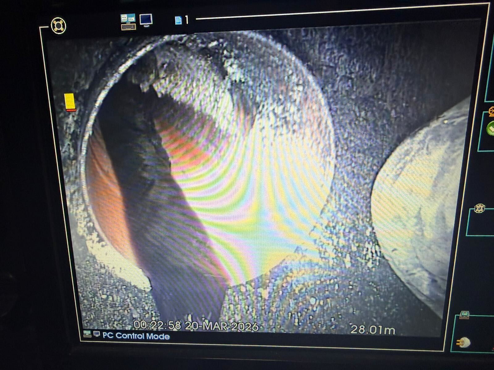 Fat and grease blockage causing internal flooding cleared using confined space entry and high pressure jetting in Reading