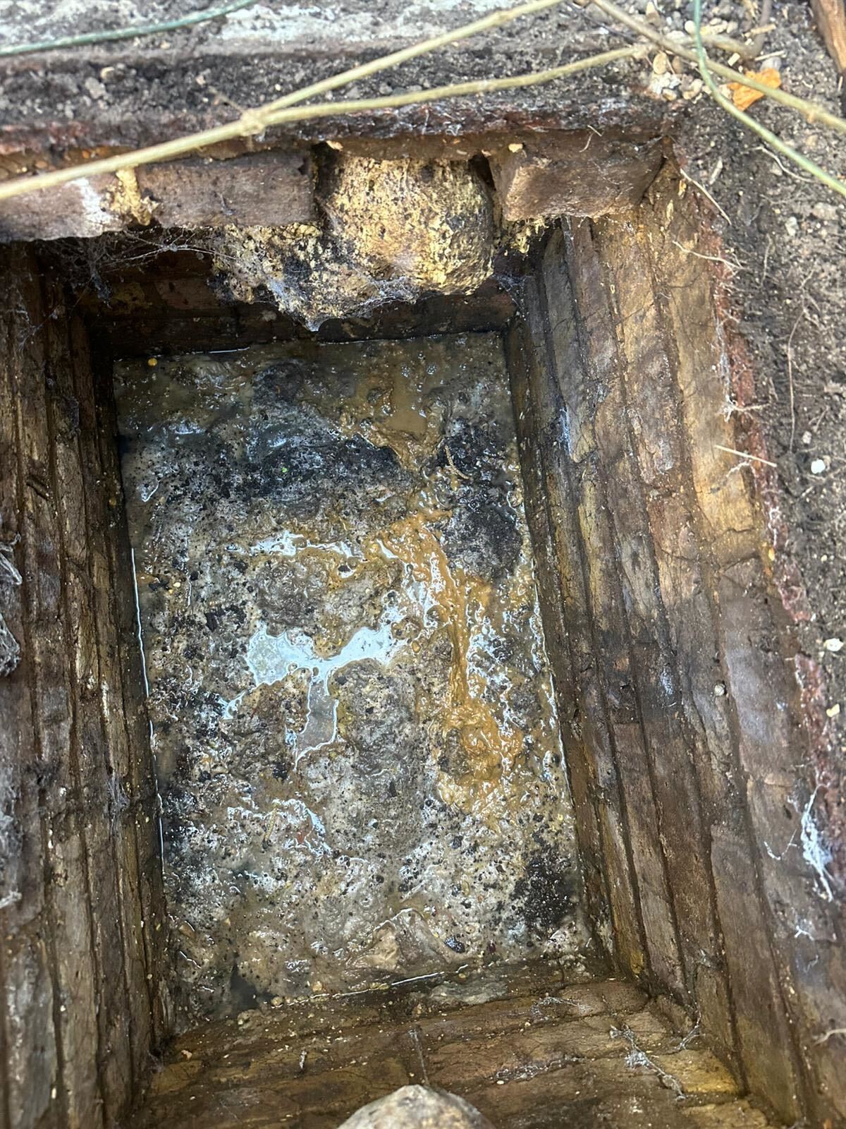 High pressure drain jetting Reading - clearing rag and grease build-up